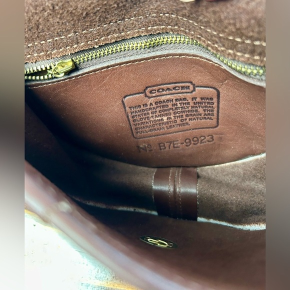 Vintage 90s Coach Casey Crossbody Bag Brown  Tan Leather Quiet Luxury Round - Picture 10 of 12